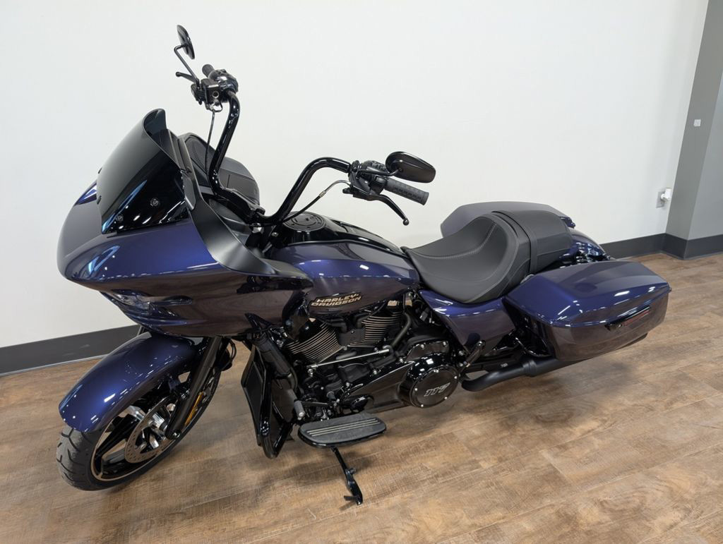 Road Glide®