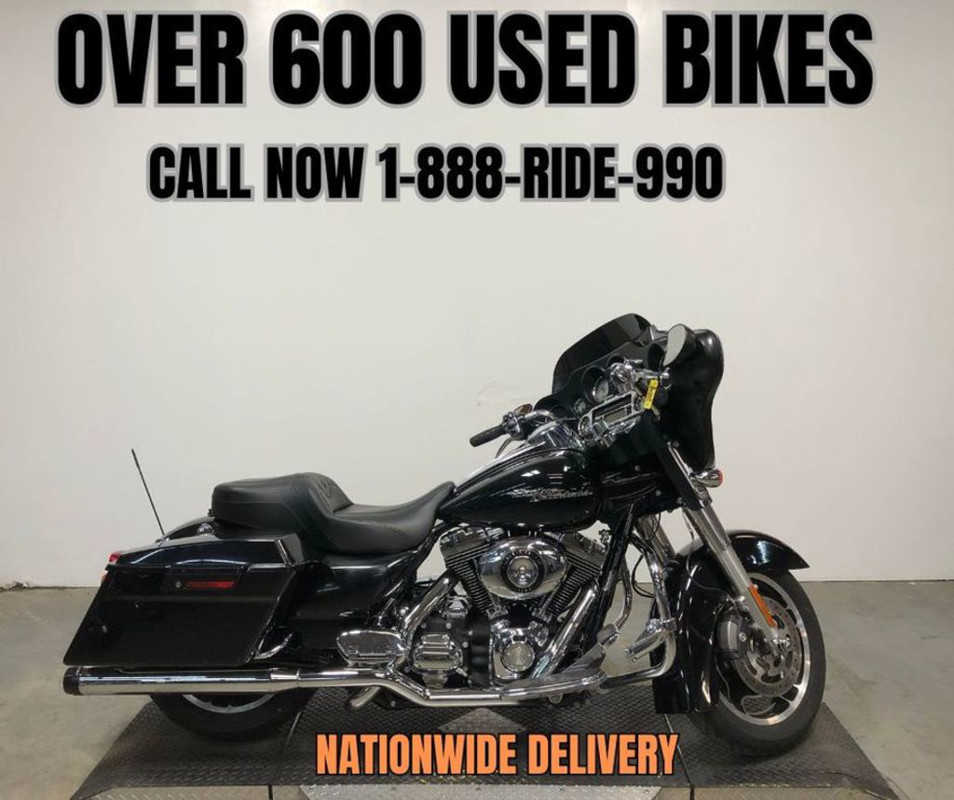 Street Glide®