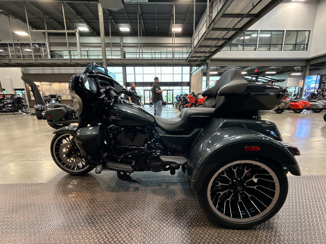 Street Glide® 3 Limited