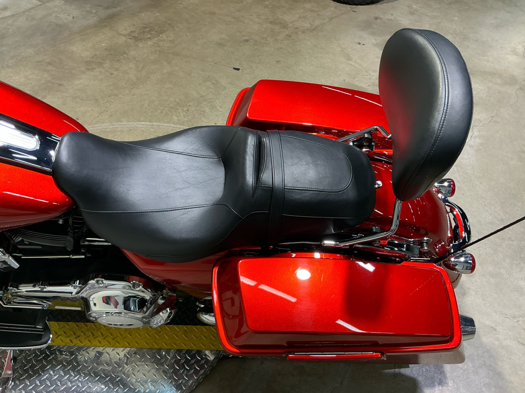 Road Glide® Custom