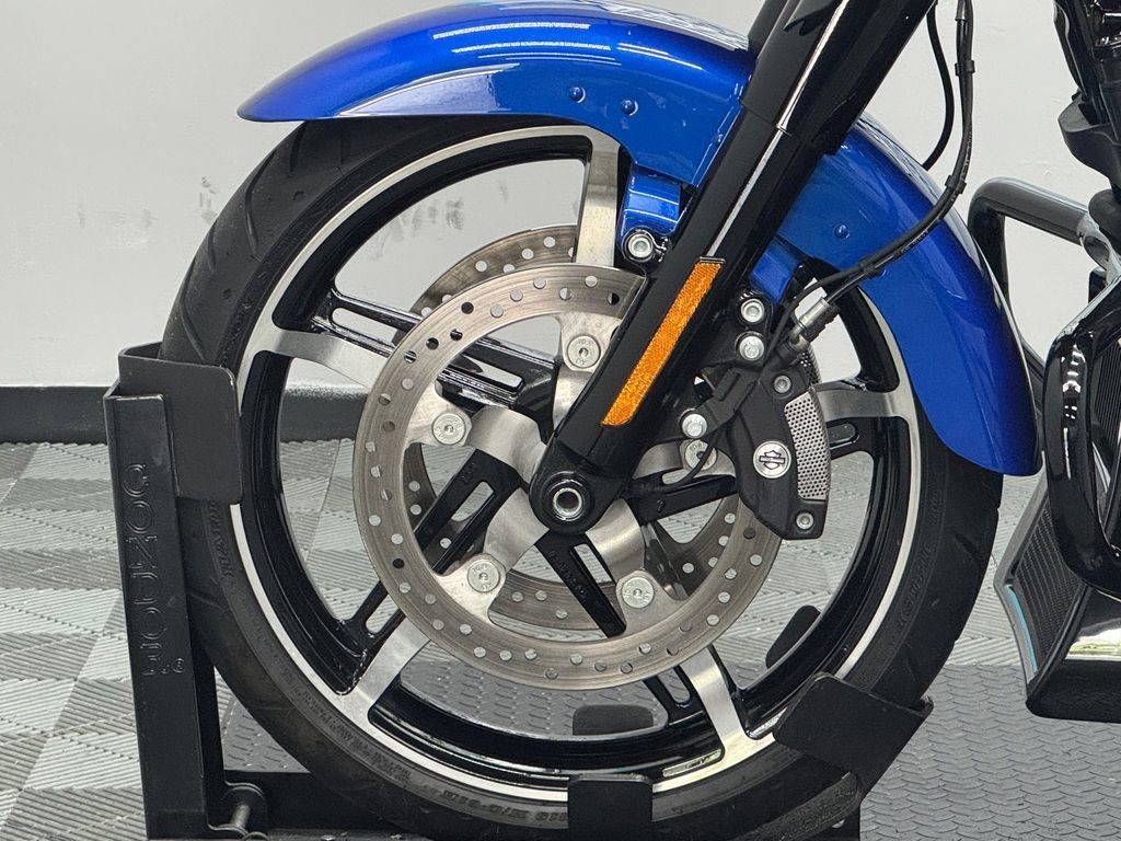 Street Glide®