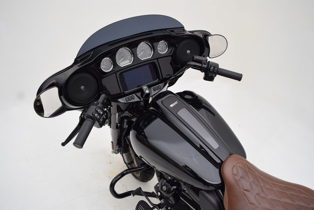 Street Glide® ST