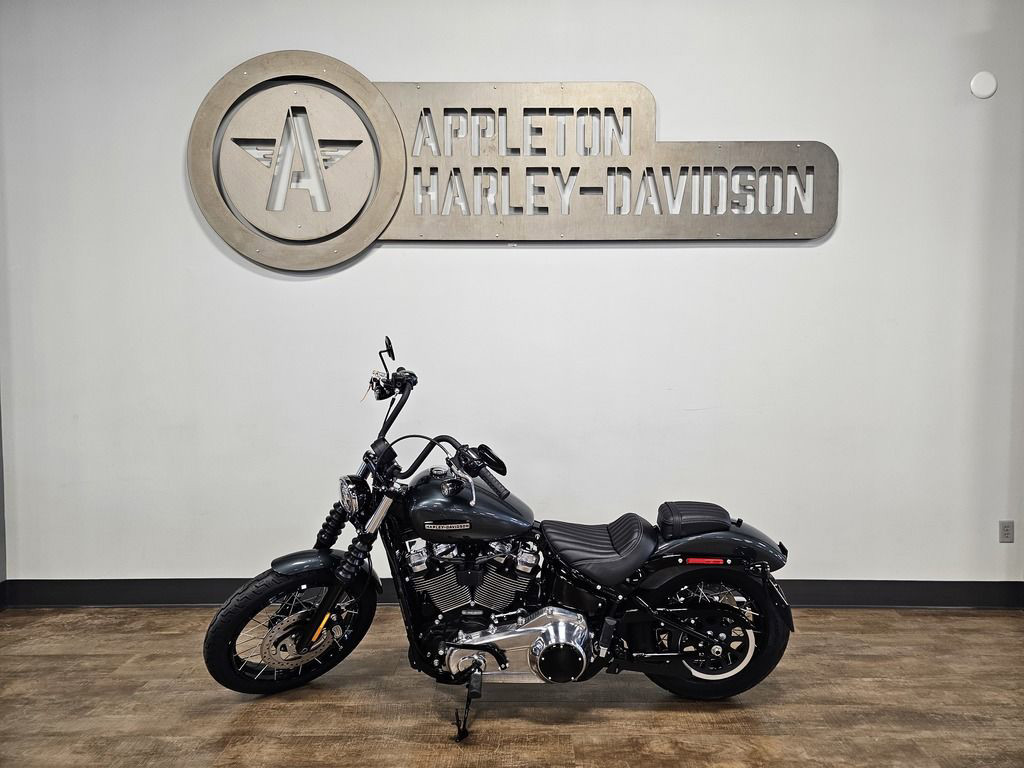 Street Bob®