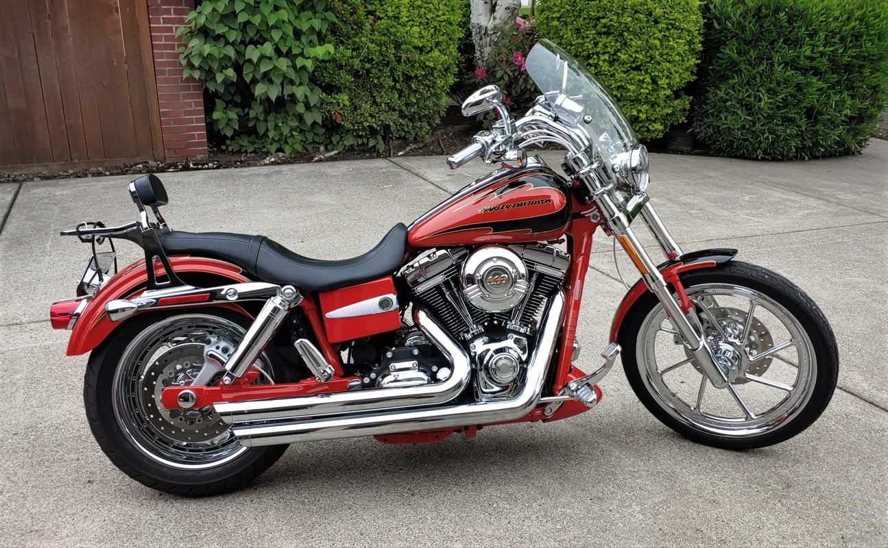 今日中に掲載終了ビンテージ USA製 Harley-Davidson 2003 Harley Davidson Super Glide