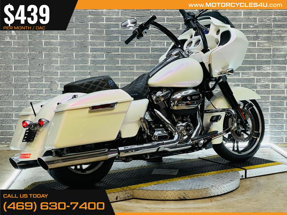 Road Glide®