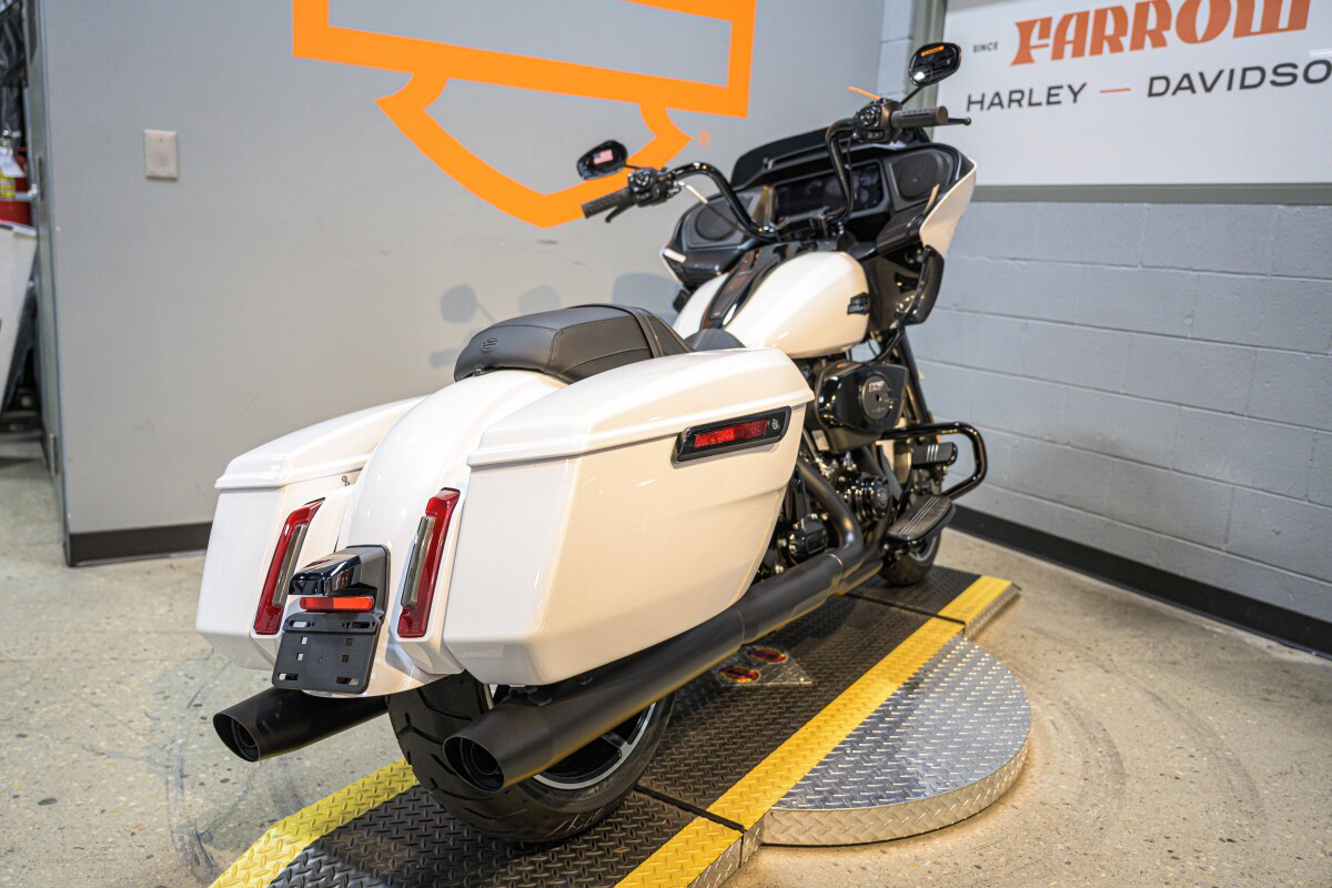 Road Glide®