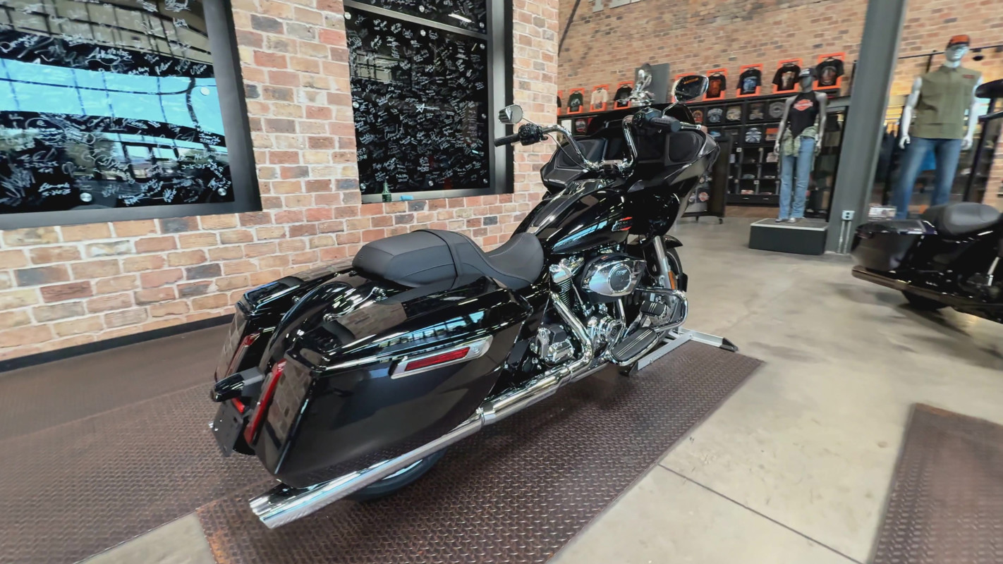 Road Glide®
