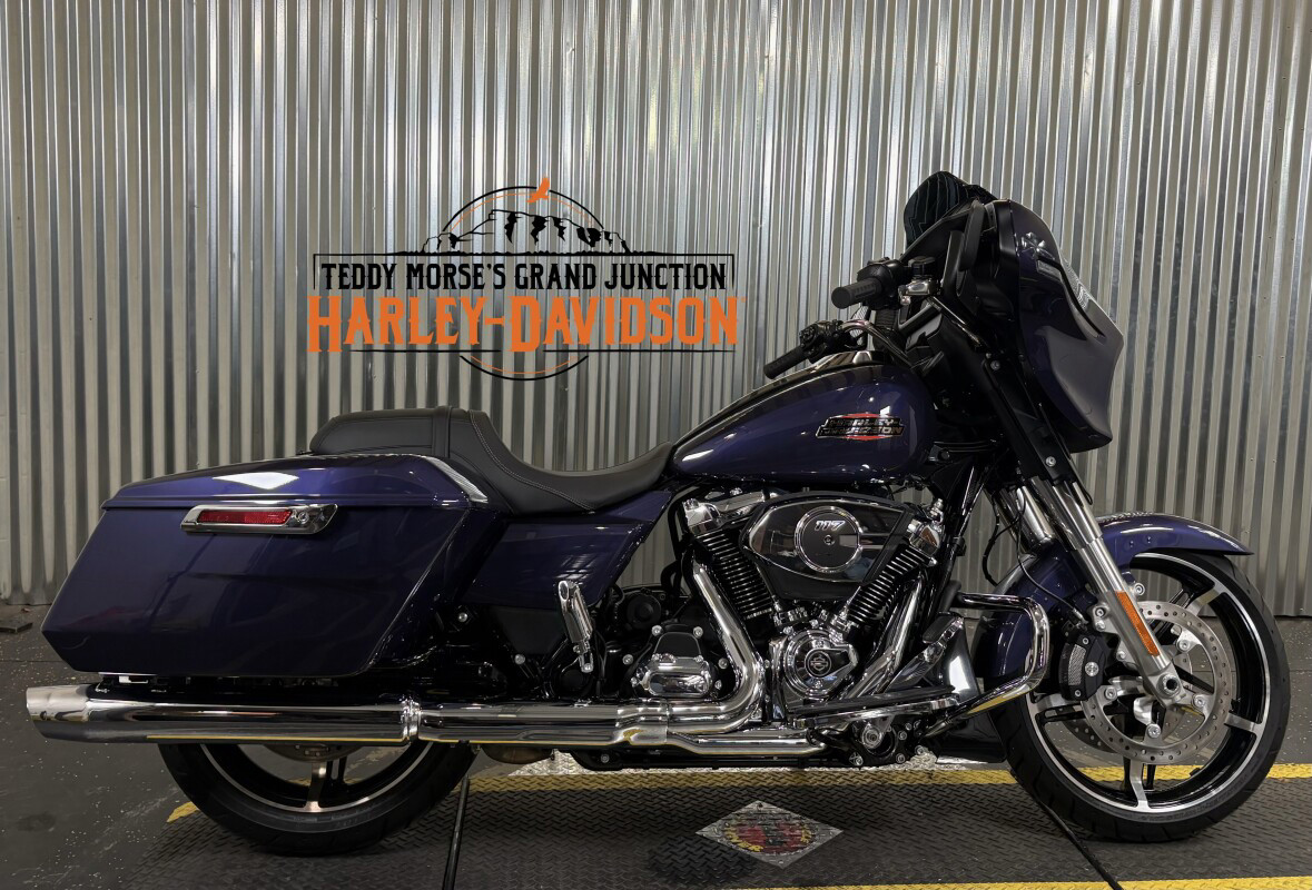 Street Glide®