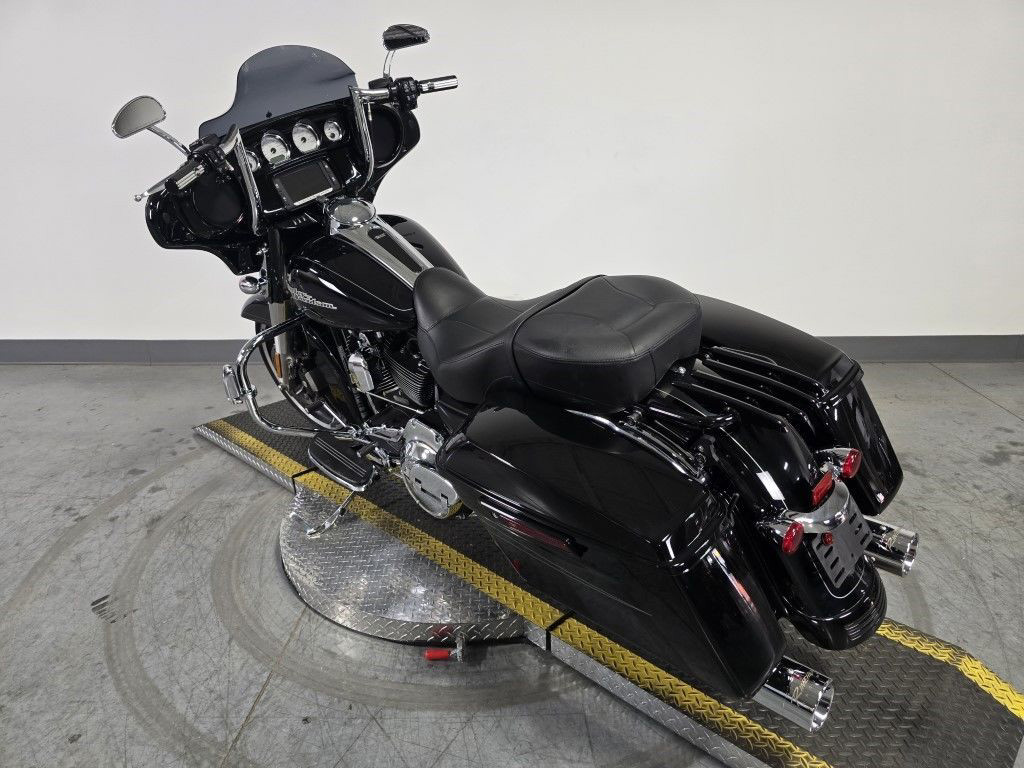 Street Glide® Special