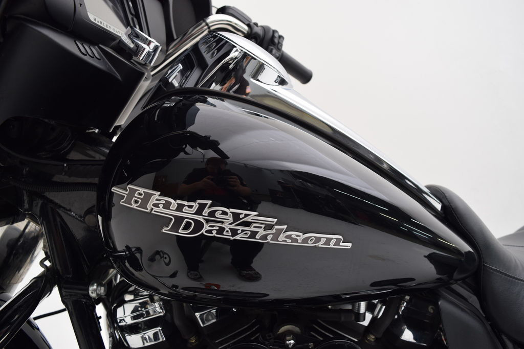 Street Glide®