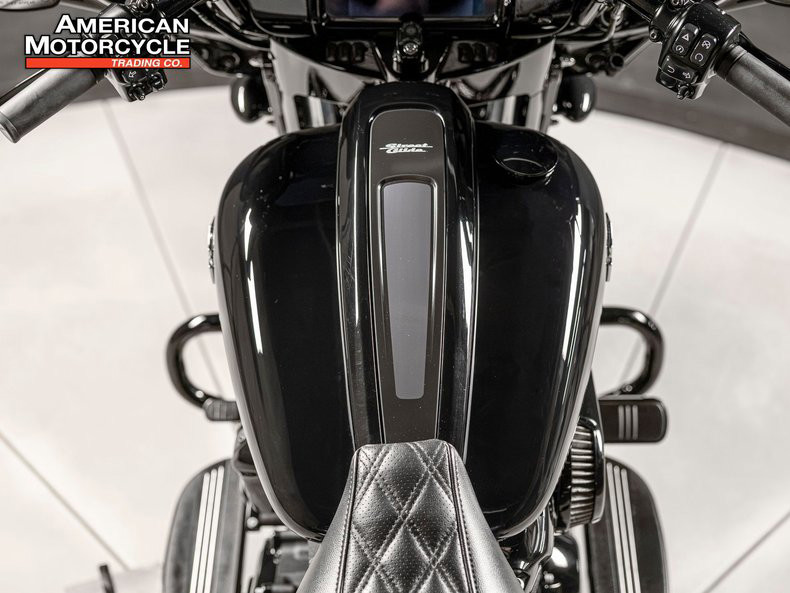 Street Glide® Special
