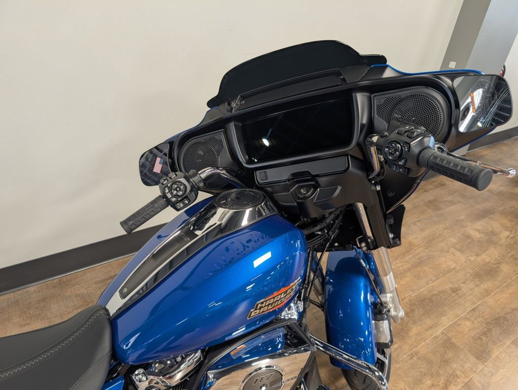 Street Glide®