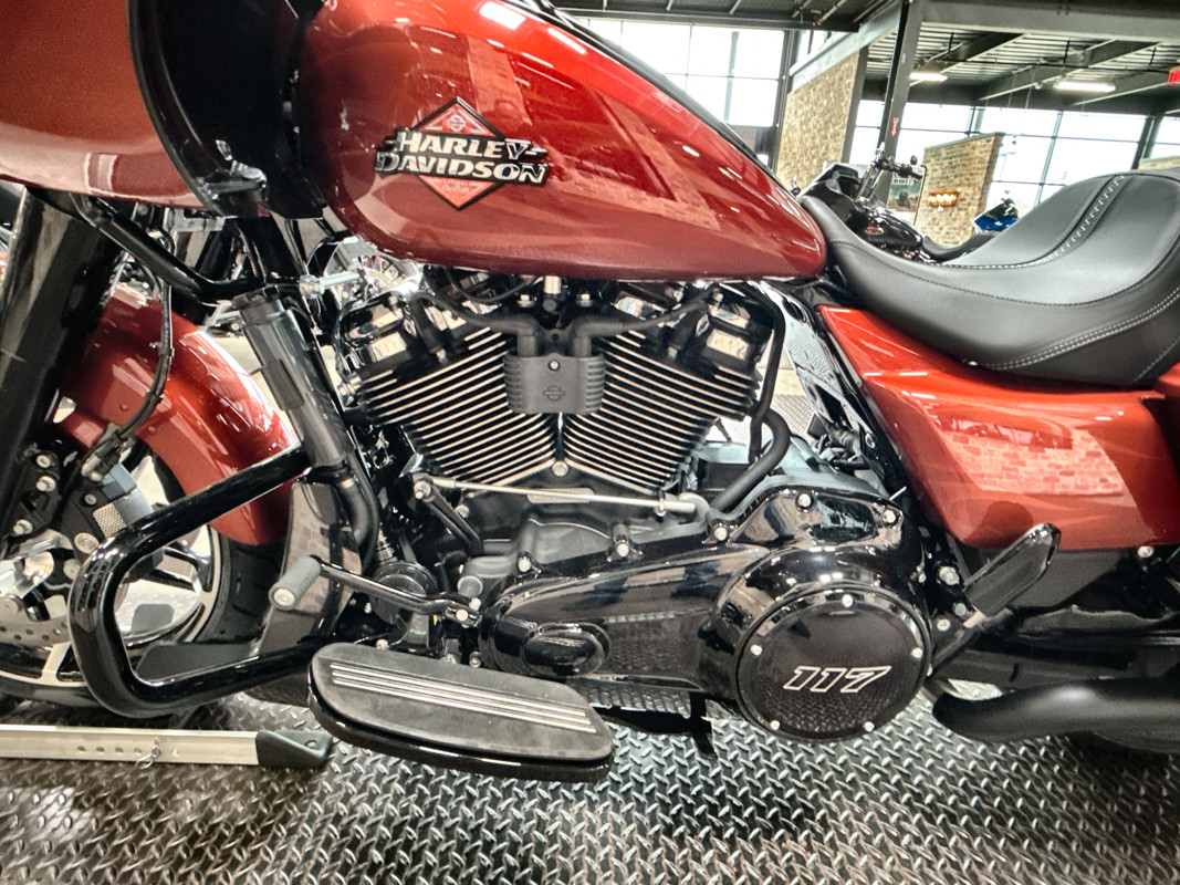 Road Glide®