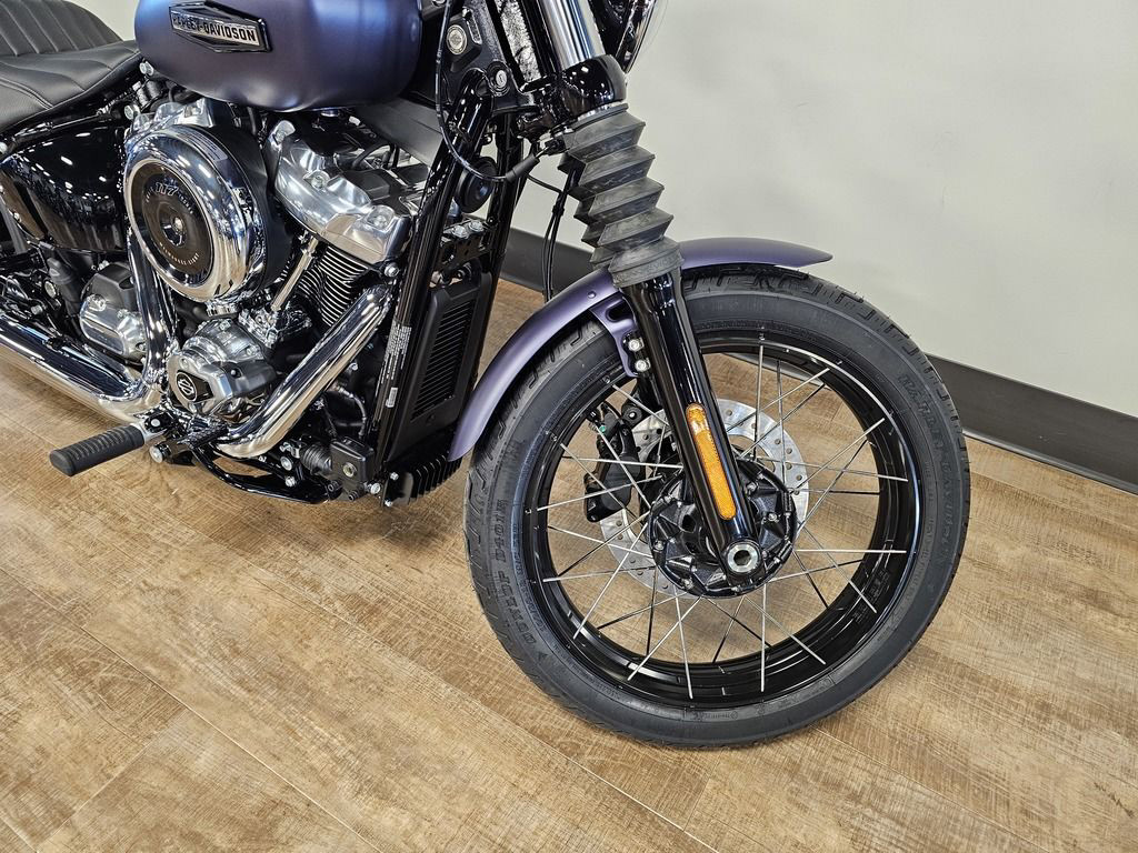 Street Bob®