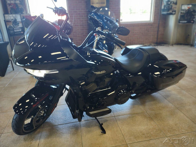 Road Glide®