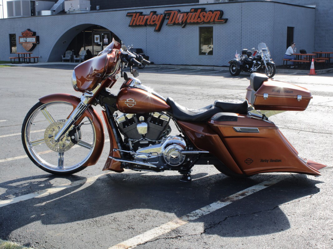 Street Glide®