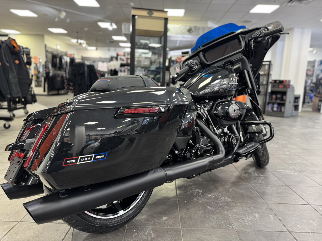 Street Glide®