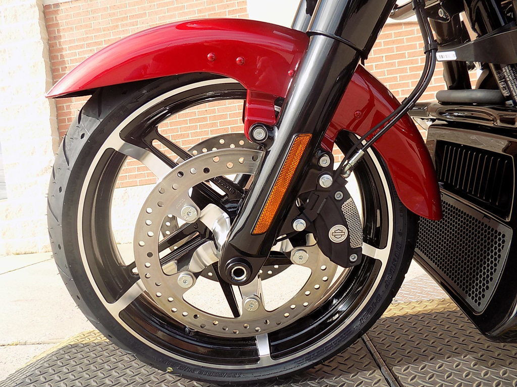 Road Glide®