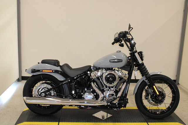 Street Bob®