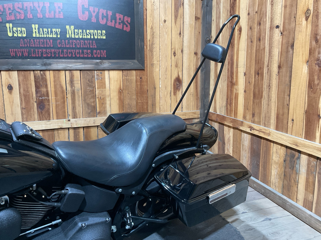 Softail® Night Train®