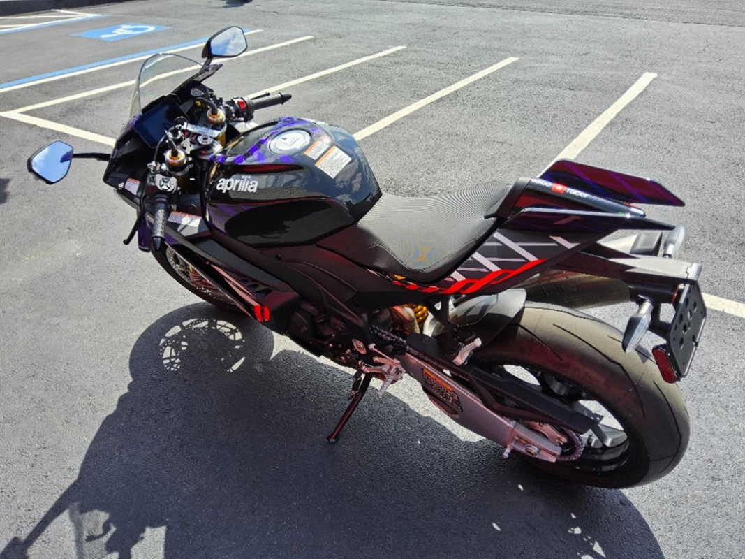 RSV4 1100