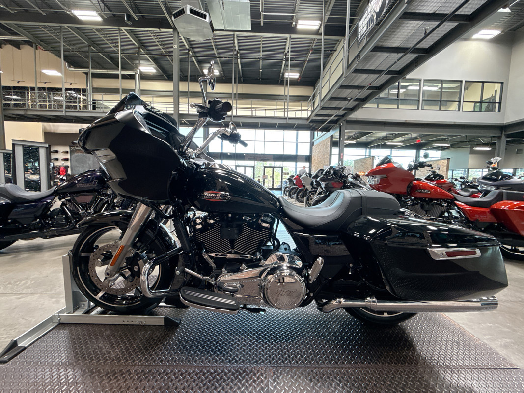 Road Glide®