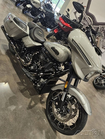 CVO® Street Glide®
