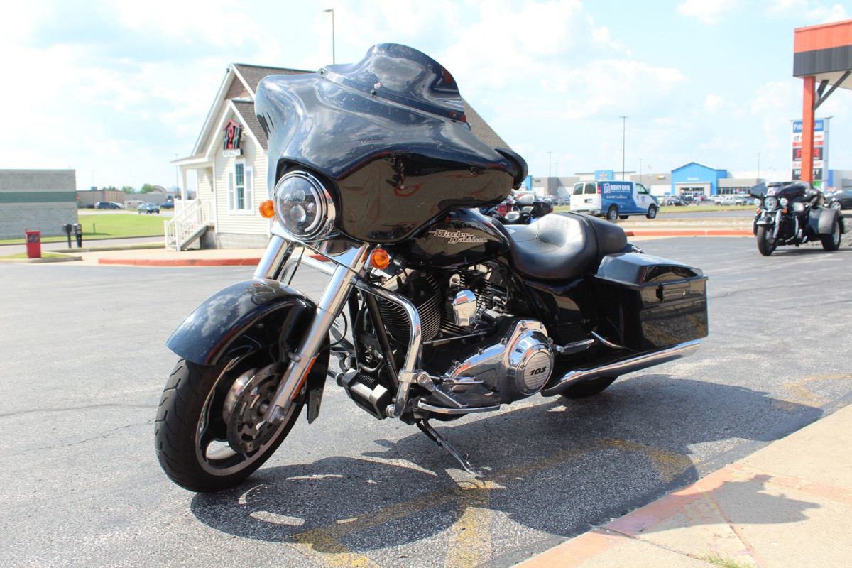 Street Glide®