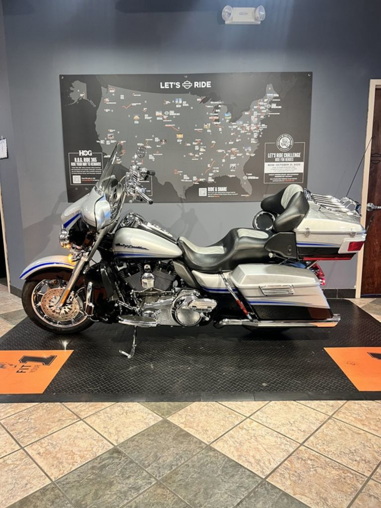 CVO® Ultra Classic® Electra Glide®