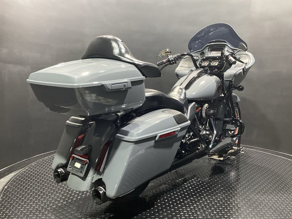 CVO® Road Glide®