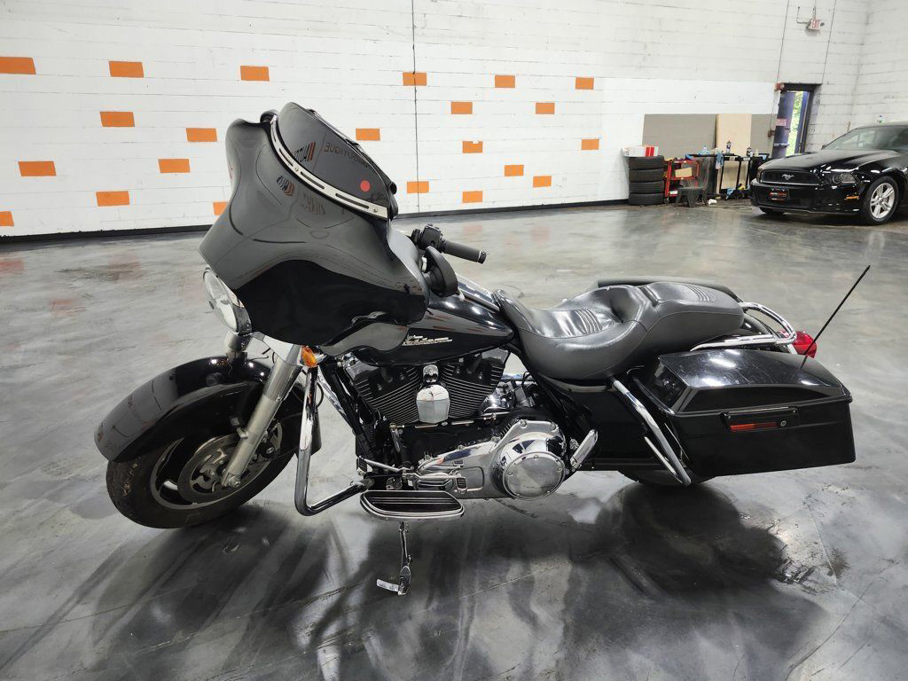 Street Glide®