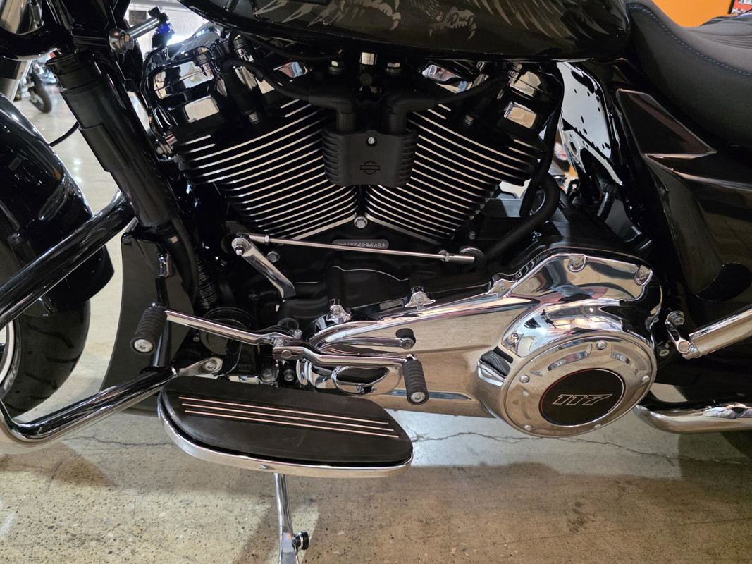 Road Glide®
