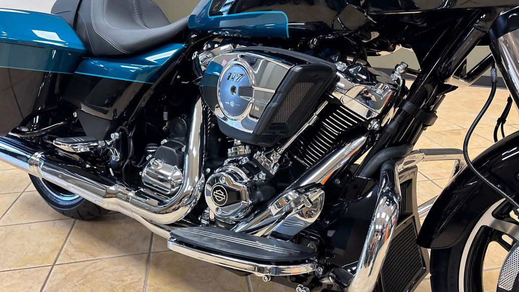 Road Glide®