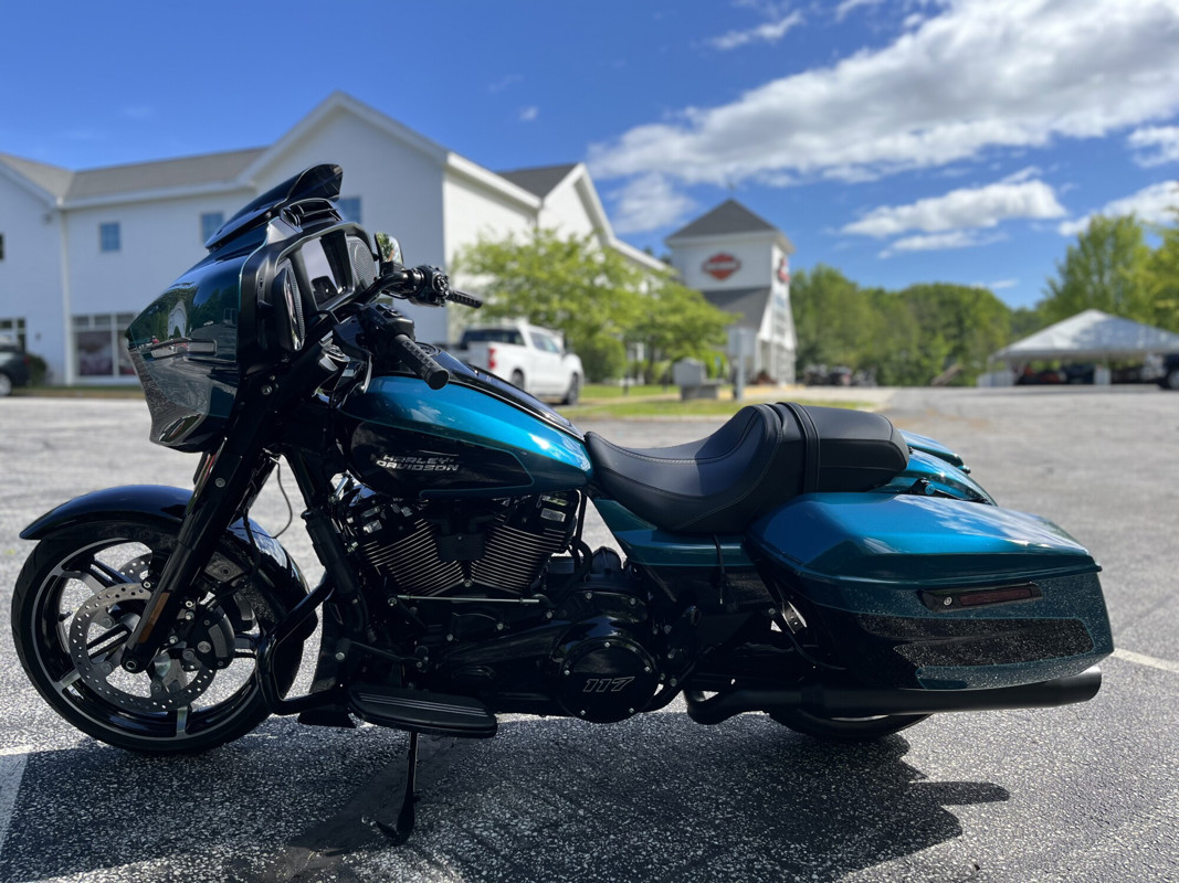 Street Glide®