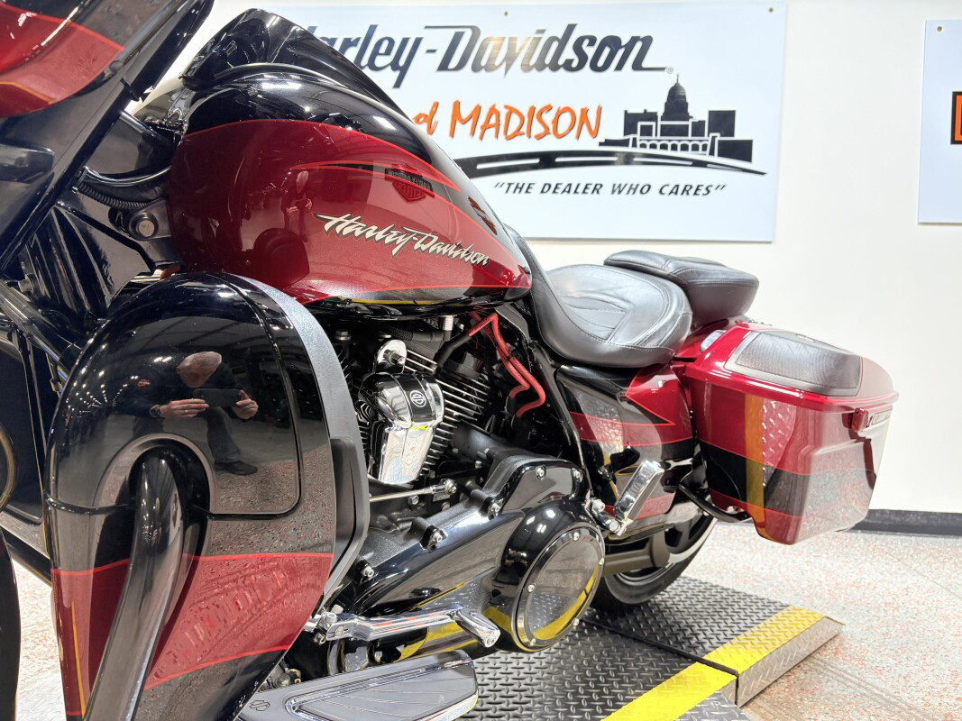 CVO® Street Glide®