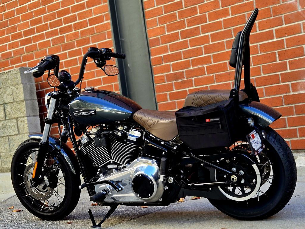 Street Bob®