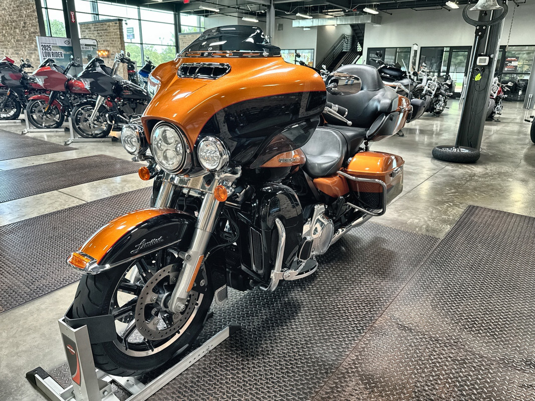 Electra Glide® Ultra Limited® Low