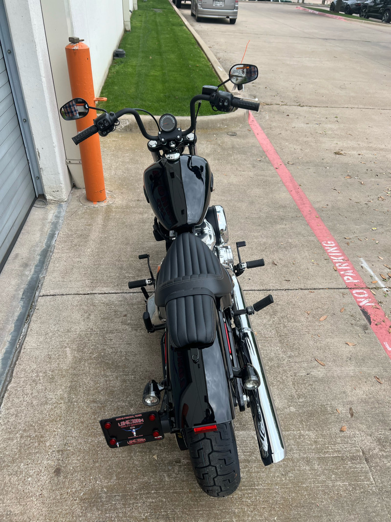 Street Bob®