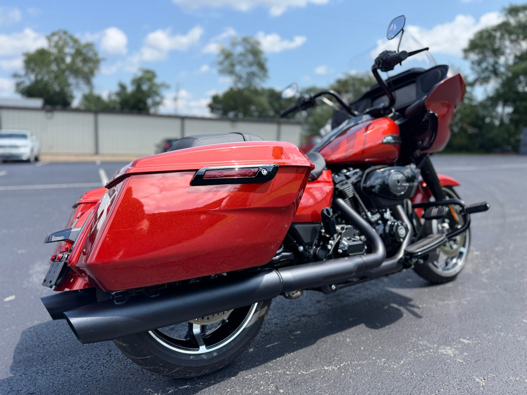 Road Glide®