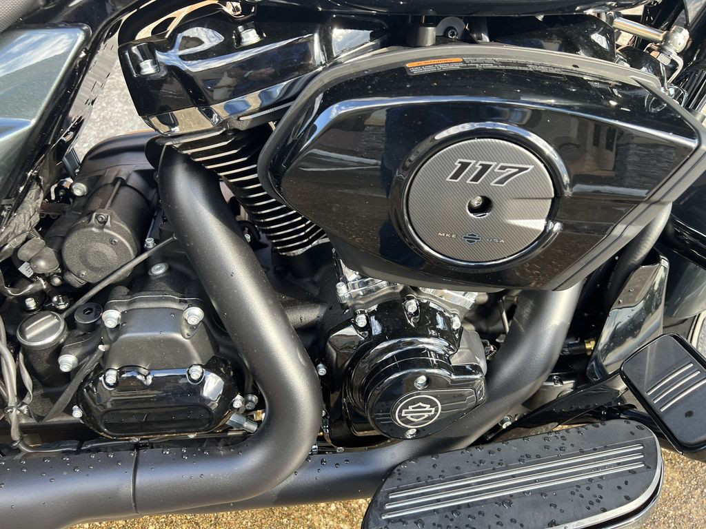 Street Glide®