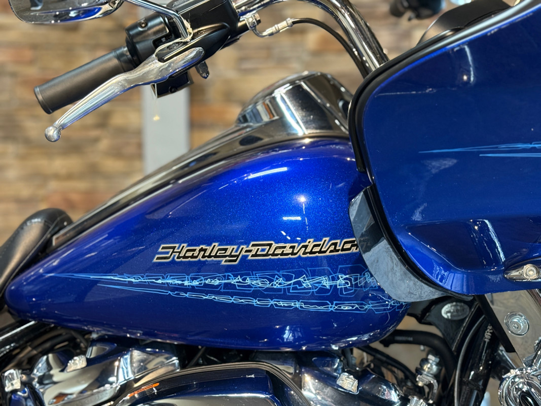 Road Glide®
