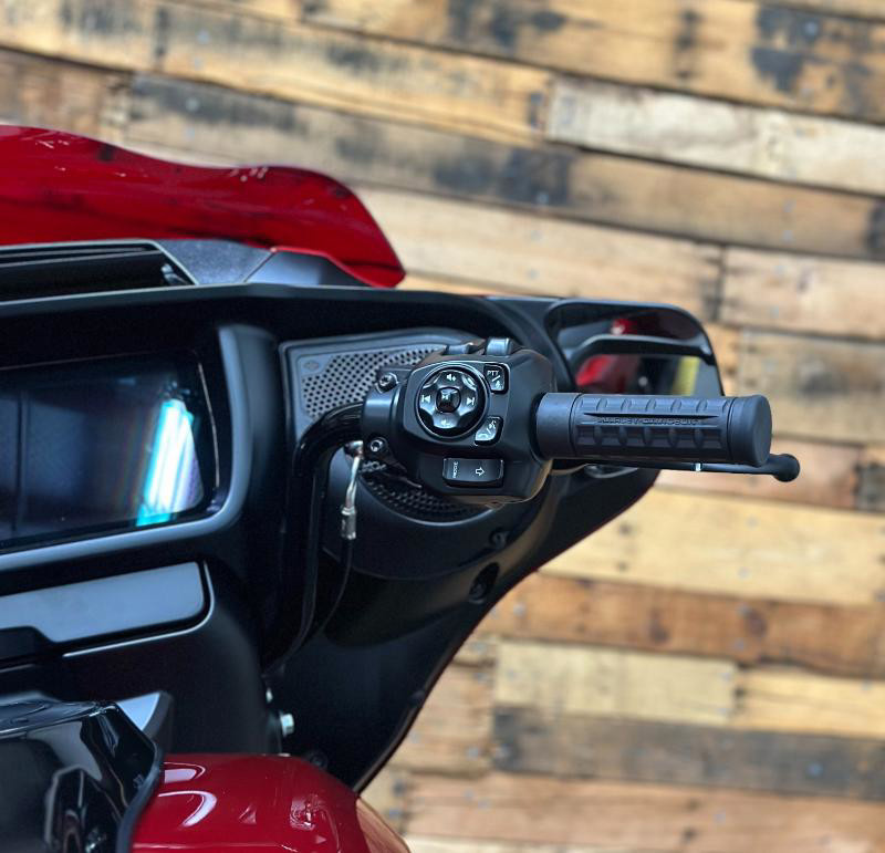 Street Glide®