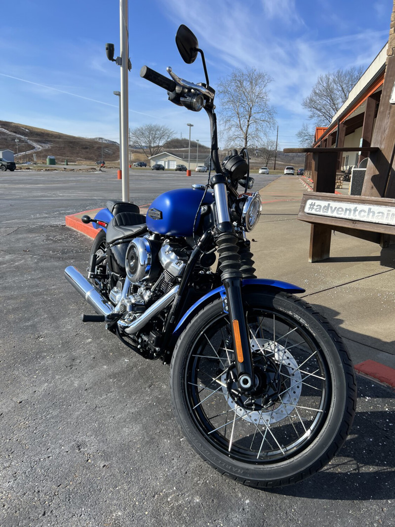Street Bob®