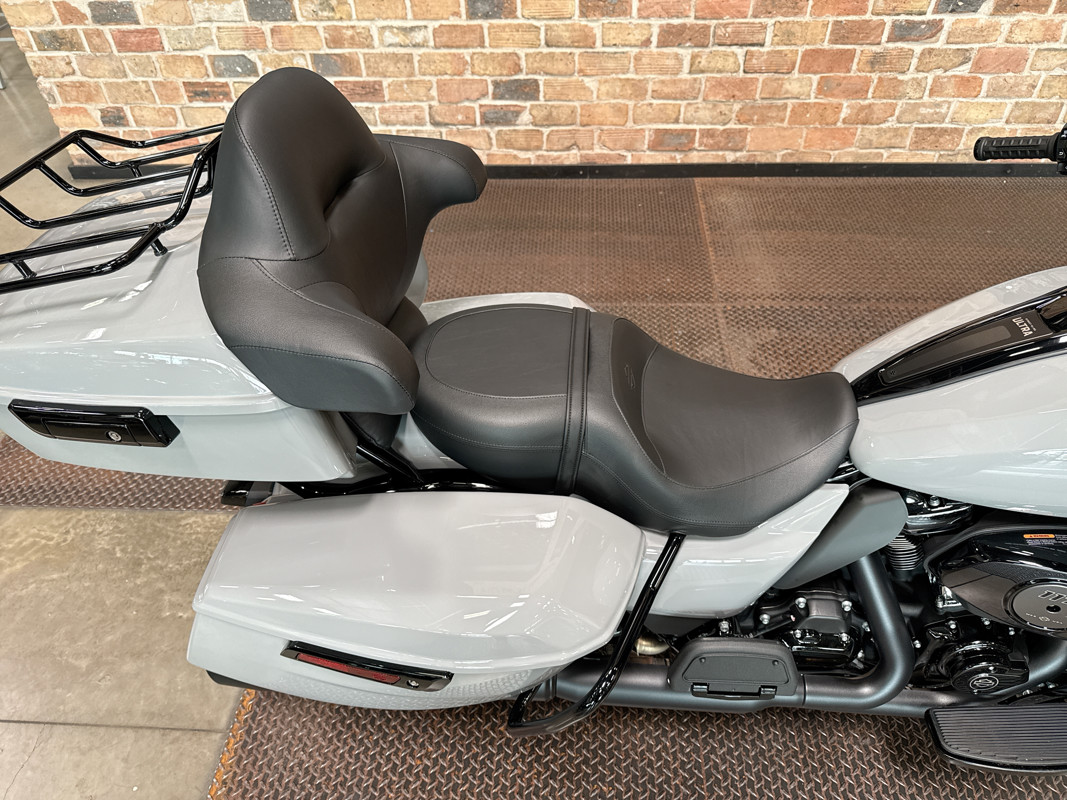 Street Glide® Ultra