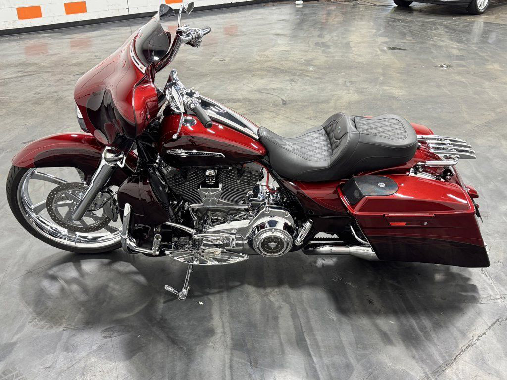 CVO® Street Glide®