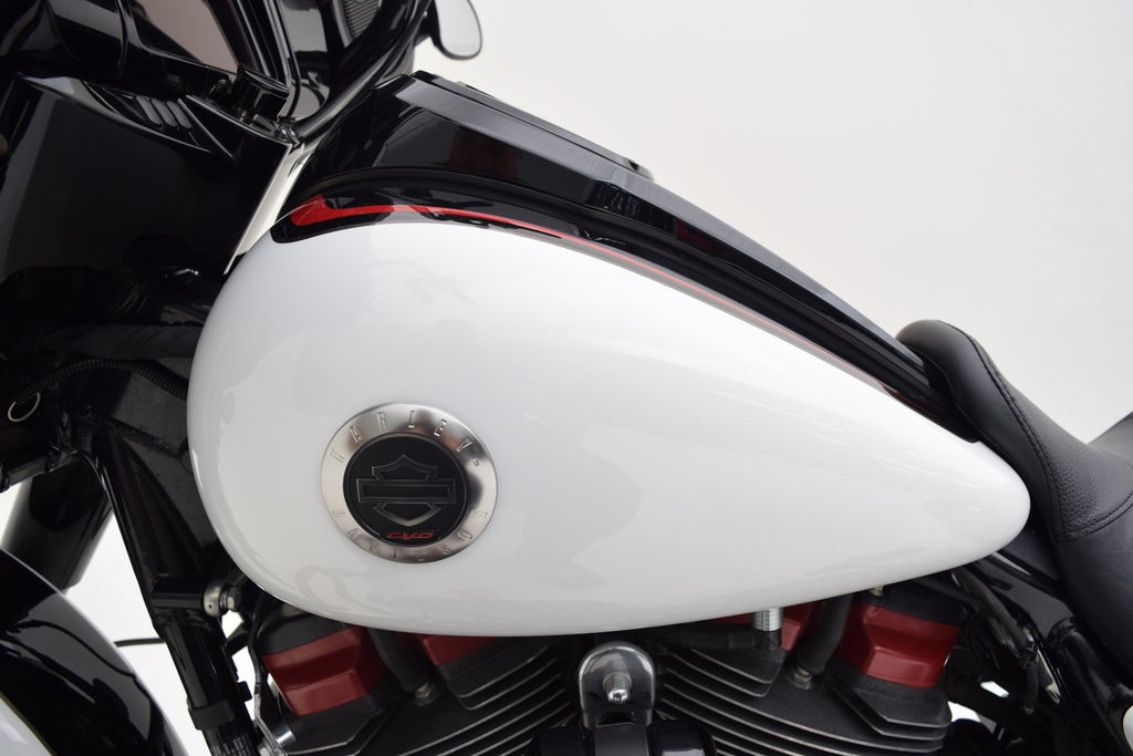 CVO® Street Glide®