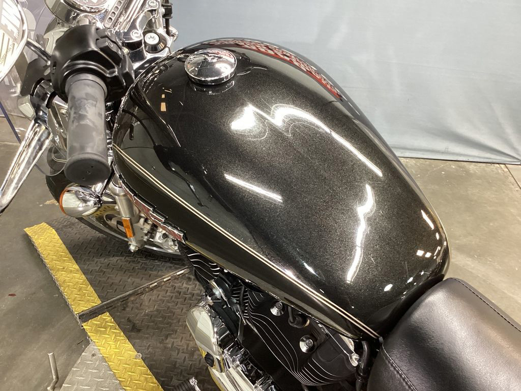Sportster® SuperLow® 1200T