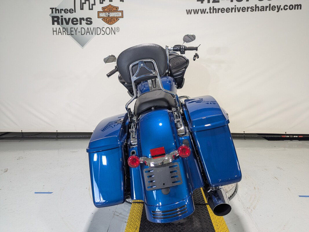 Road Glide®