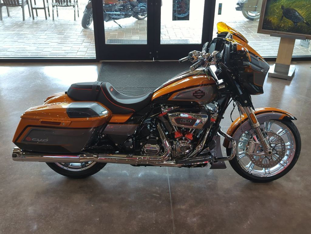 CVO® Street Glide®