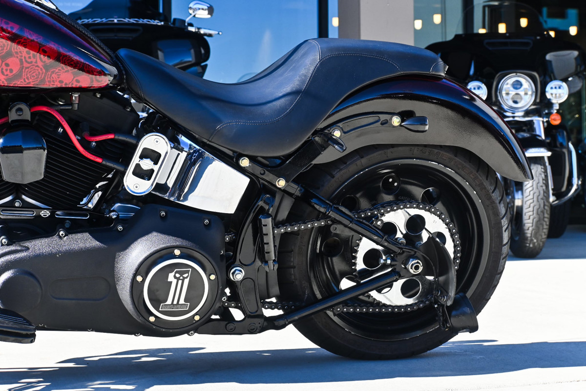 Softail® Cross Bones®